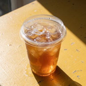 easipac Classic Clear Cup Sip Lid lifestyle